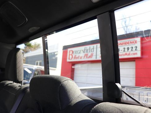 Used 2025 RAM 1500 Big Horn image 24