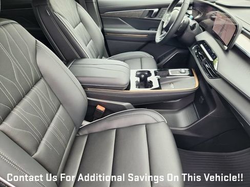 New 2026 Buick Enclave Avenir w/ Super Cruise Package FWD image 10
