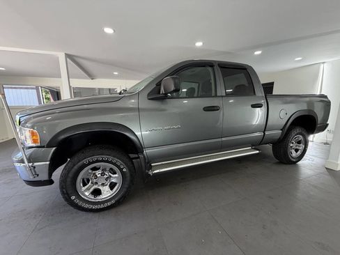 Used 2005 Dodge Ram 1500 Truck SLT w/ Trailer Tow Group AWD/4WD image 3