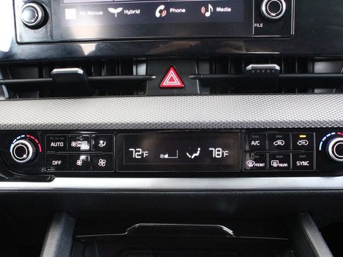 Used 2023 Kia Sportage LX AWD/4WD image 35