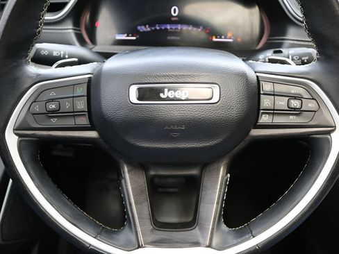 Used 2022 Jeep Grand Cherokee L Limited w/ Luxury Tech Group II RWD image 24
