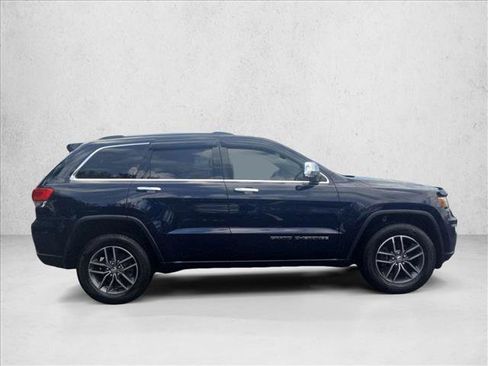 Used 2017 Jeep Grand Cherokee Limited AWD/4WD image 4