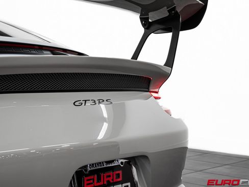 Used 2019 Porsche 911 GT3 RS image 22