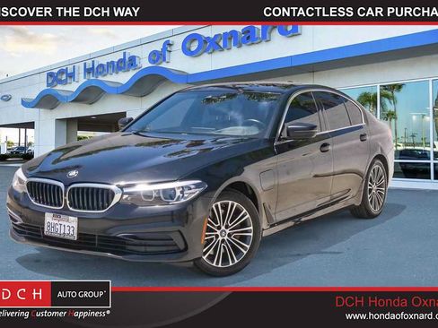Used 2019 BMW 530e w/ Premium Package RWD image 1