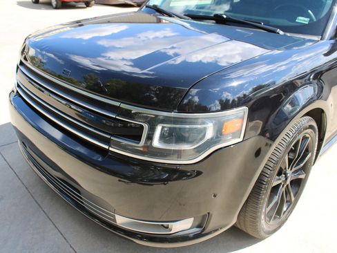 Used 2019 Ford Flex Limited w/ Equipment Group 303A AWD/4WD image 3