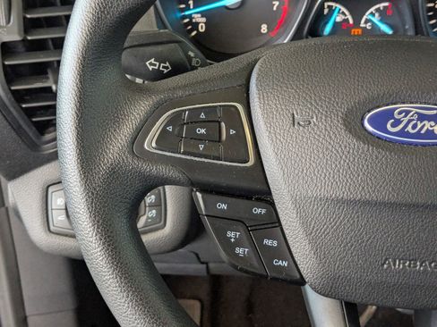 Used 2018 Ford Escape SE FWD image 15