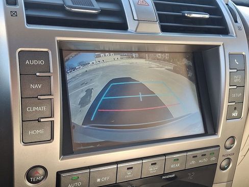 Used 2019 Lexus GX 460 Premium w/ Premium Package image 20