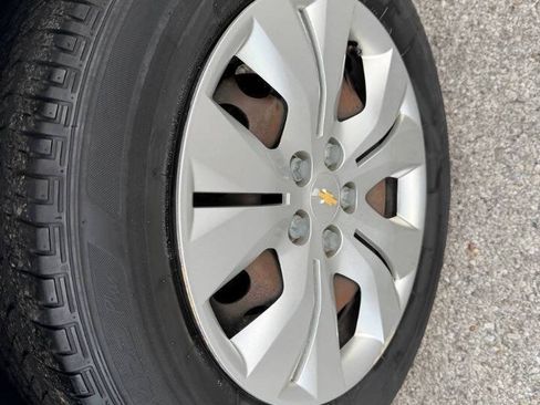 Used 2015 Chevrolet Cruze LS FWD image 28