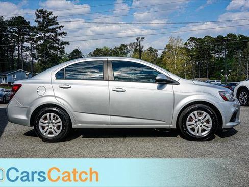 Used 2019 Chevrolet Sonic LS image 9