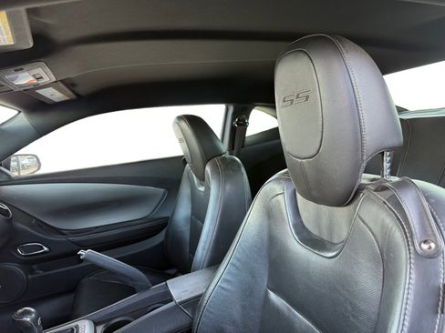 Used 2015 Chevrolet Camaro SS w/ RS Package RWD image 10