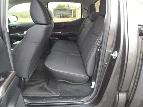 Used 2023 Toyota Tacoma 4x4 Double Cab image 6