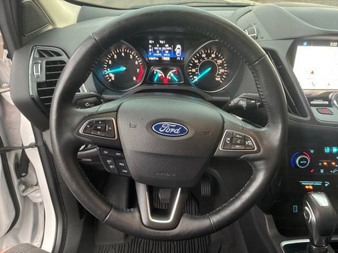 Used 2019 Ford Escape Titanium w/ U9j03 - Titanium Tow Package AWD/4WD image 26