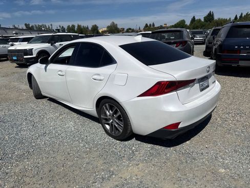 Used 2019 Lexus IS 300 RWD image 5