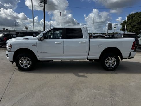 Used 2024 RAM 2500 Laramie AWD/4WD image 7