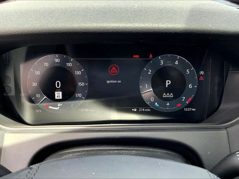 Used 2025 Land Rover Range Rover Velar Dynamic SE AWD/4WD image 23
