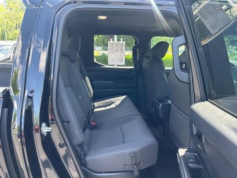 Used 2024 Toyota Tacoma SR5 AWD/4WD image 19