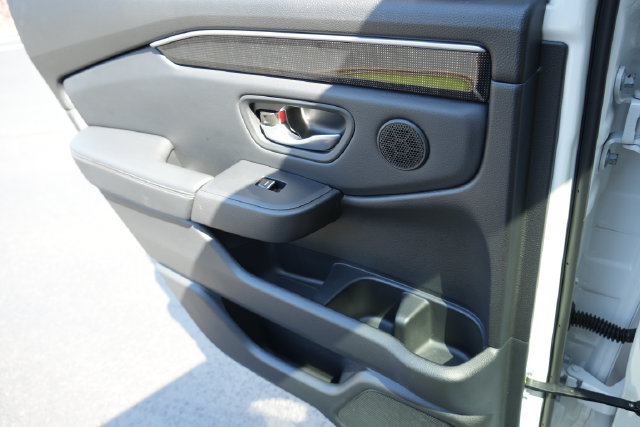 Used 2025 Honda Pilot Elite image 23