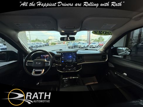 Used 2022 Ford Expedition XLT AWD/4WD image 17