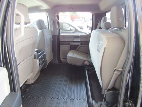 Used 2017 Ford F150 XLT w/ Equipment Group 302A Luxury AWD/4WD image 30