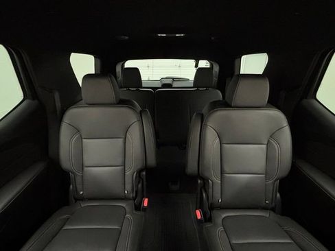 Used 2023 Chevrolet Traverse LT w/ LPO, Floor Liner Package FWD image 35
