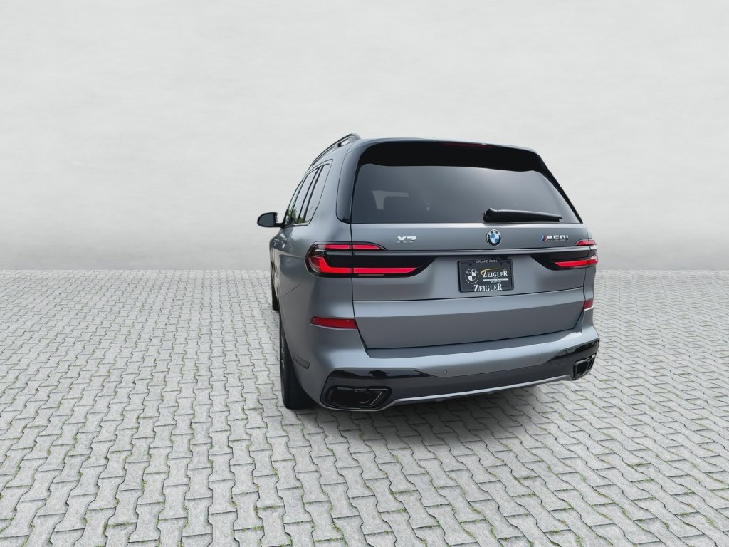 Used 2027 BMW X7 M60i AWD/4WD image 7