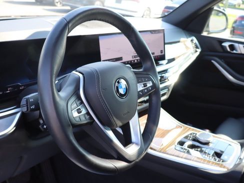 Used 2024 BMW X5 xDrive40i AWD/4WD image 11