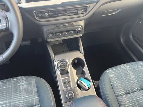 Used 2025 Ford Bronco Sport Heritage w/ Convenience Package image 32