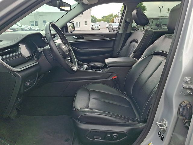 Used 2021 Jeep Grand Cherokee L Limited w/ Trailer Tow Group (B) AWD/4WD image 16