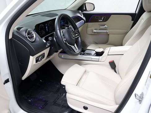 Certified 2023 Mercedes-Benz GLB 250 4MATIC image 11