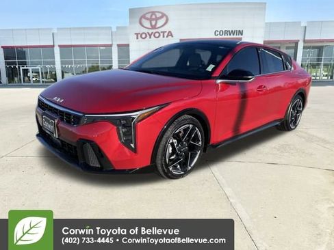 Used 2025 Kia K4 GT-Line w/ GT-Line Premium Package image 12