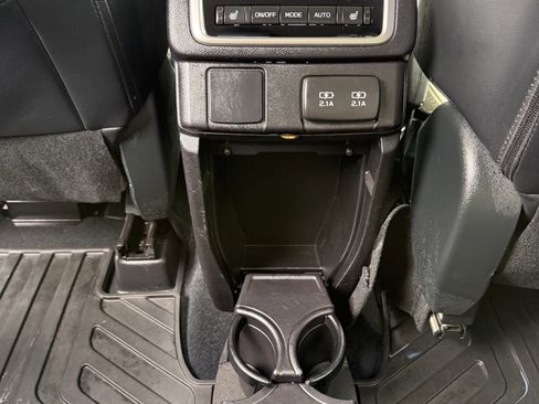 Used 2021 Subaru Ascent Limited w/ Popular Package #2A image 4