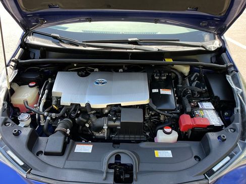 Used 2016 Toyota Prius Four FWD image 22