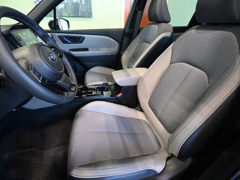 Used 2026 Subaru Forester Premium AWD/4WD image 7