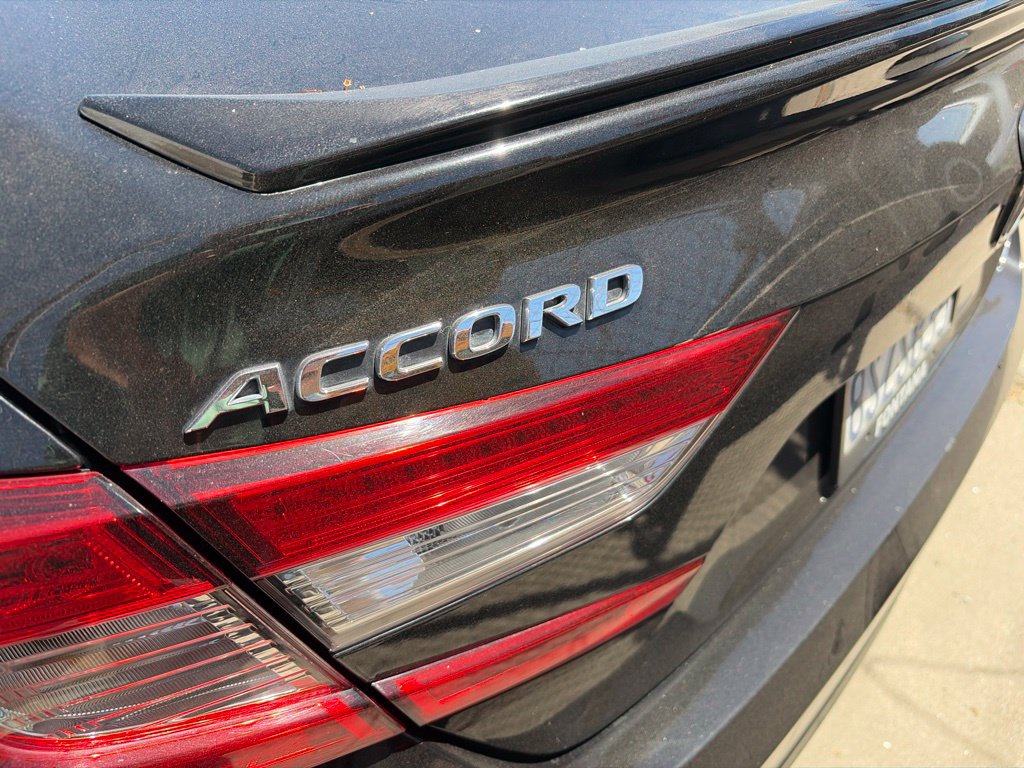 Used 2020 Honda Accord Sport image 9