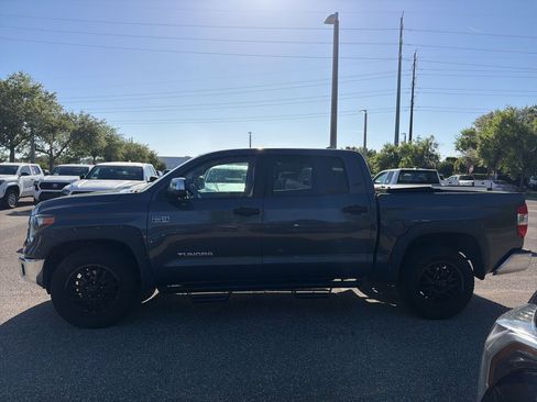 Used 2020 Toyota Tundra SR5 w/ SR5 Upgrade Package image 2