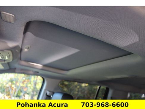 Used 2018 Chevrolet Suburban LT w/ Luxury Package image 18