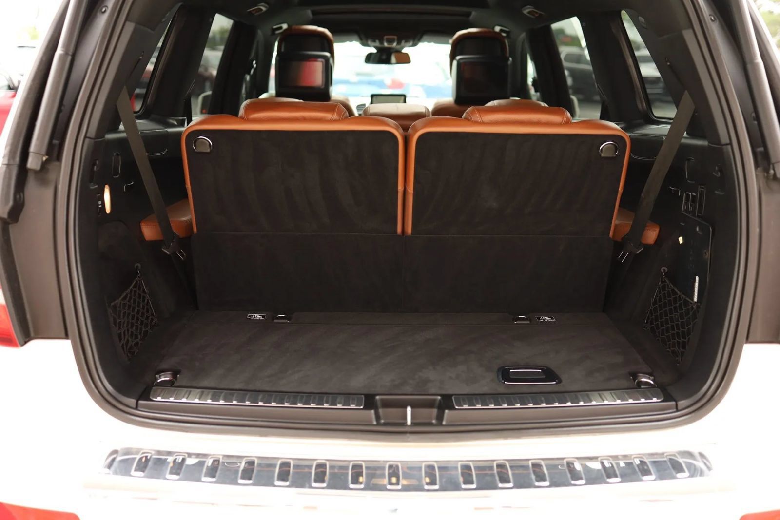 Used 2017 Mercedes-Benz GLS 450 4MATIC image 45
