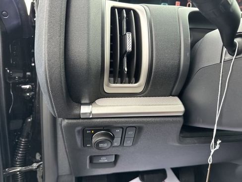 New 2025 Ford Expedition Max Active AWD/4WD image 17