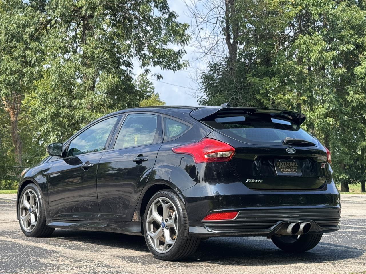 Used 2017 Ford Focus ST FWD image 7
