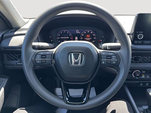 Certified 2025 Honda Accord LX image 10