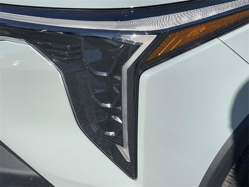 New 2025 Kia K4 LXS image 8