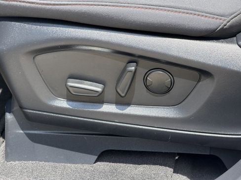 Certified 2025 Ford Explorer Active RWD image 17