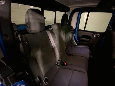 Used 2023 Jeep Gladiator Sport w/ Trailer Tow Package image 23