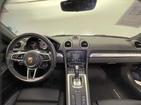 Certified 2025 Porsche 718 Cayman S RWD image 20