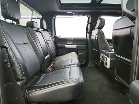 Used 2018 Ford F150 Lariat w/ Equipment Group 502A Luxury AWD/4WD image 32