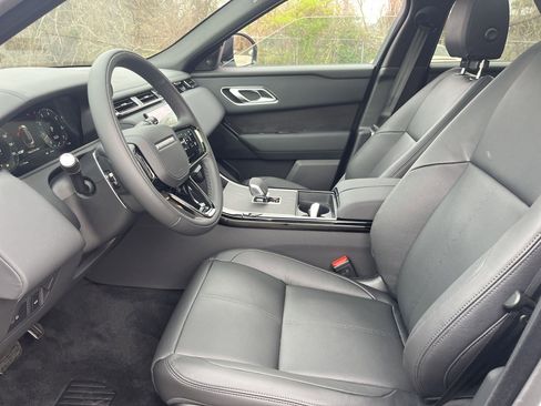 Used 2026 Land Rover Range Rover Velar Dynamic SE AWD/4WD image 4