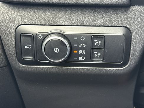 Used 2025 Ford Escape ST-Line Select AWD/4WD image 15