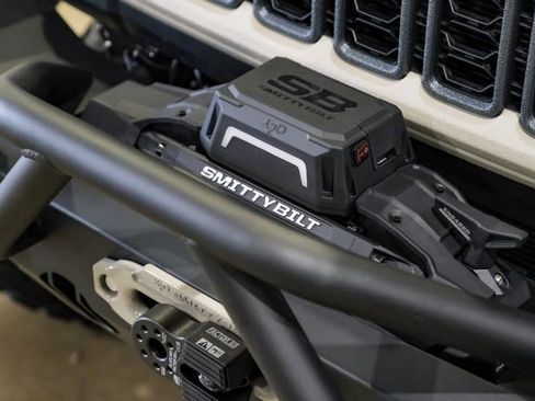 Used 2025 Jeep Gladiator Rubicon w/ Safety Group image 21