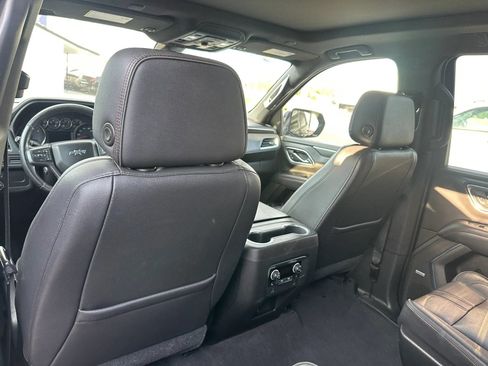Used 2021 Chevrolet Tahoe RST w/ Luxury Package RWD image 34