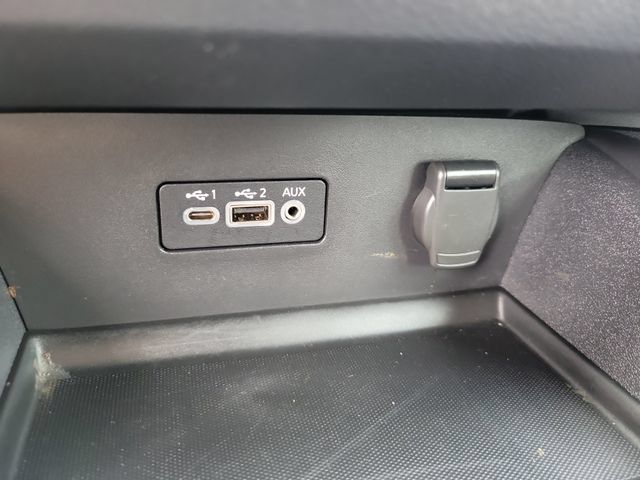 Used 2025 Nissan Altima 2.5 SV FWD image 23